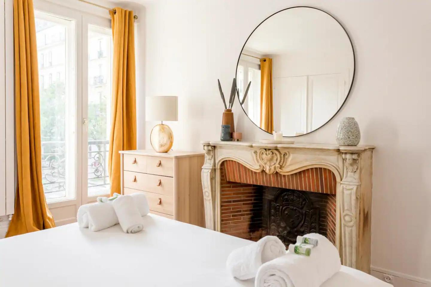 8P - 3Br Le Marais Spacious - Central - Historic Apt Parijs Buitenkant foto